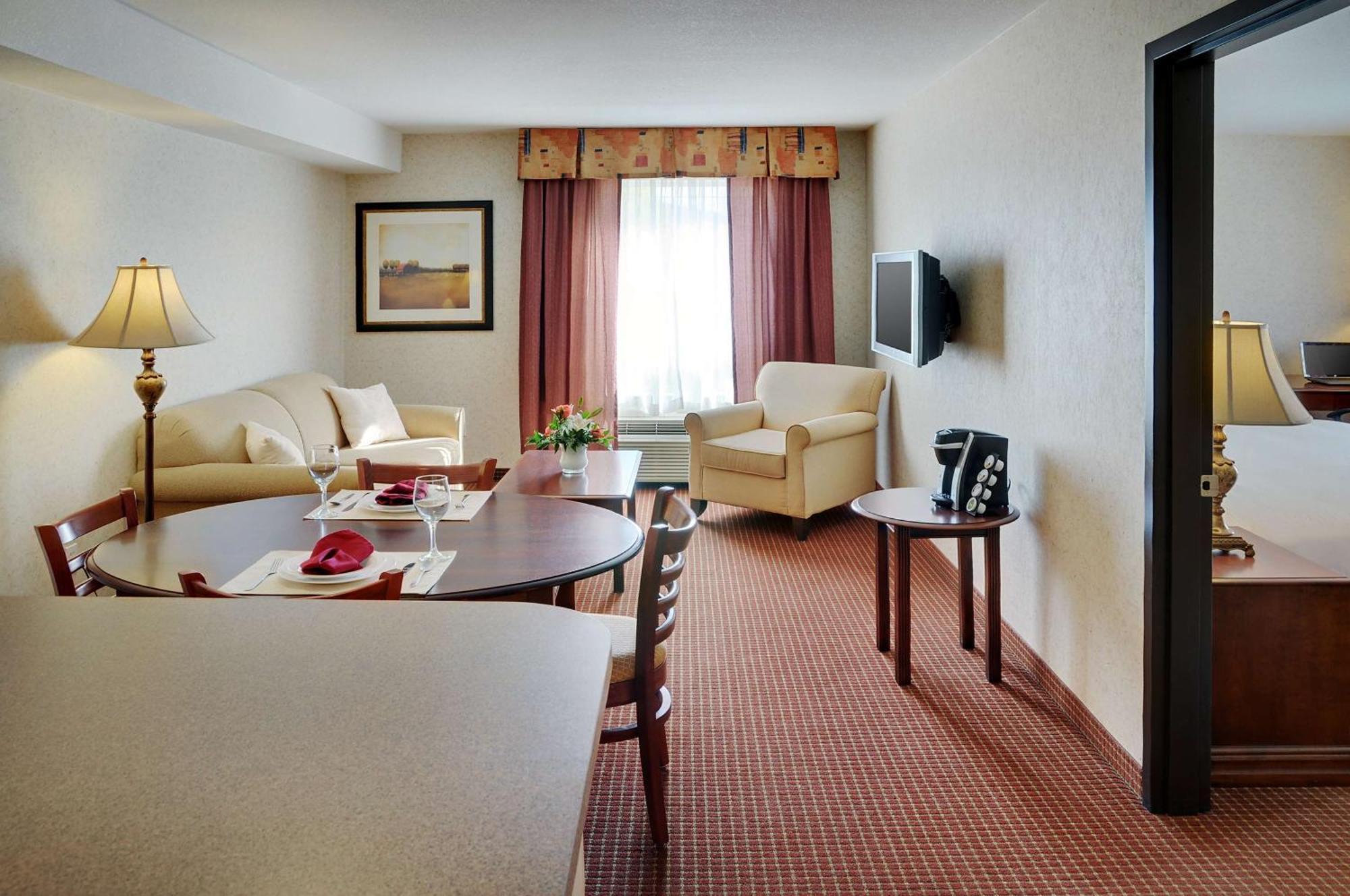 Coast Grimshaw Hotel & Suites Экстерьер фото