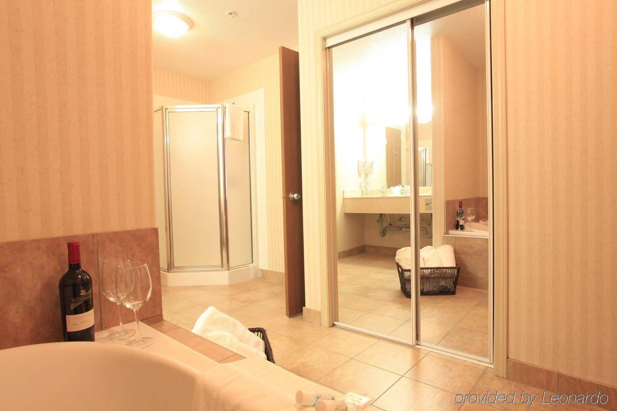 Coast Grimshaw Hotel & Suites Экстерьер фото